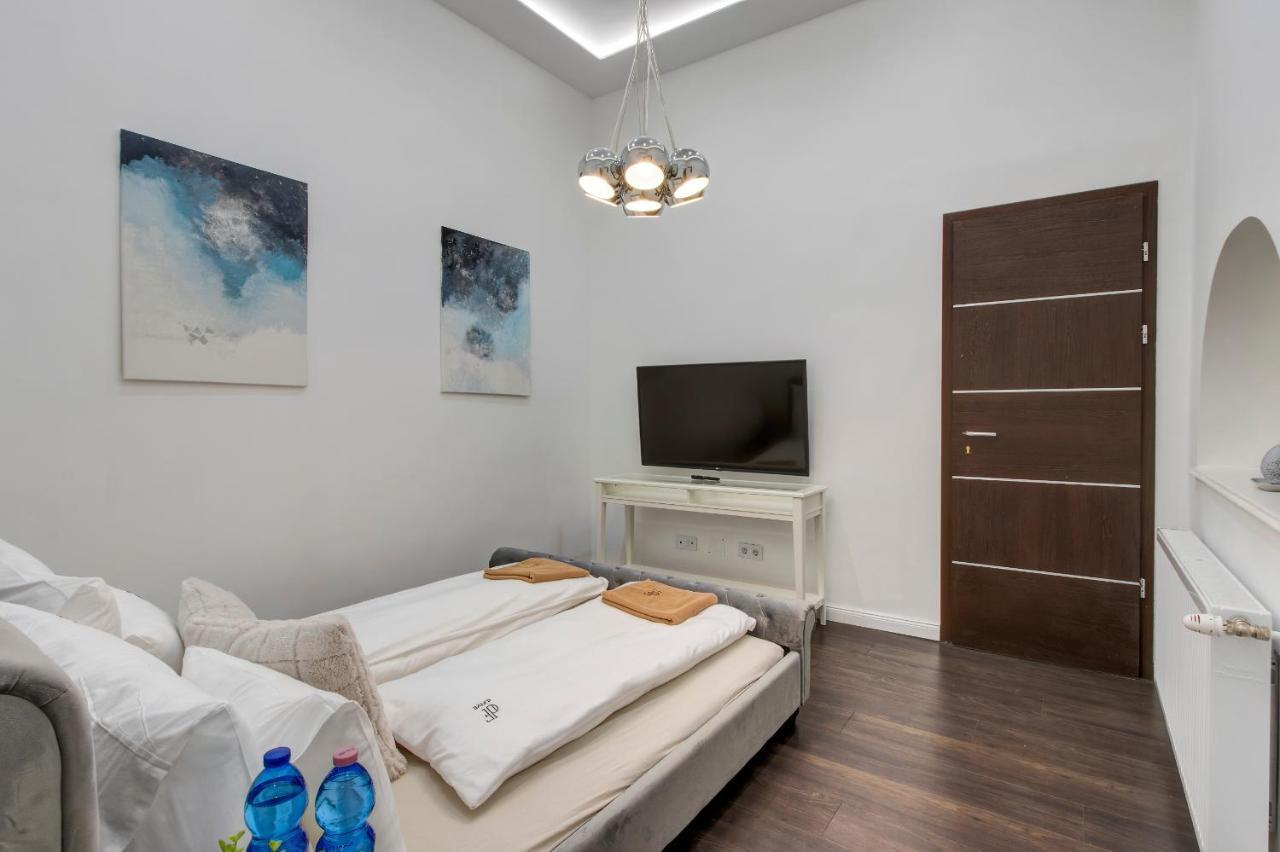 Semmelweis Apartment บูดาเปสต์ ภายนอก รูปภาพ